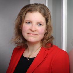 Almut Heinken carrée